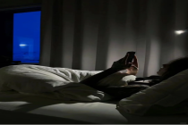 熬夜在身上留下的明显反应 熬夜会降低身体免疫力