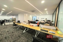 假装上班公司老板：不愿客户真上班 体验职场新潮流