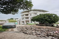 探访柳州震中现场：自建房墙体开裂 村民生活受影响