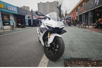 法国车手感谢张雪机车成就梦想 中国品牌首夺WSBK冠军